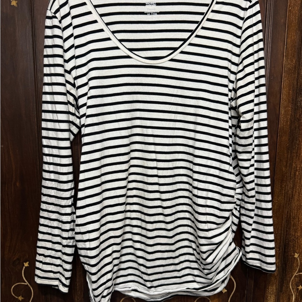 Old Navy Striped Long Sleeve Tee - Black & White